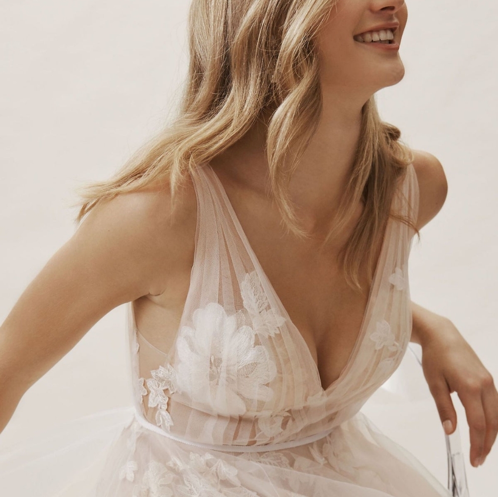 BHLDN wedding dress - Picture 4 of 9